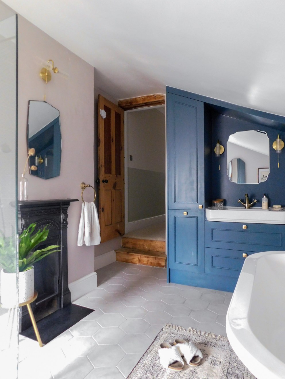WD18 Bathroom | Refurbished Features & Bespoke Cabinetry | Interior Designers